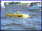 schwimmender PKW